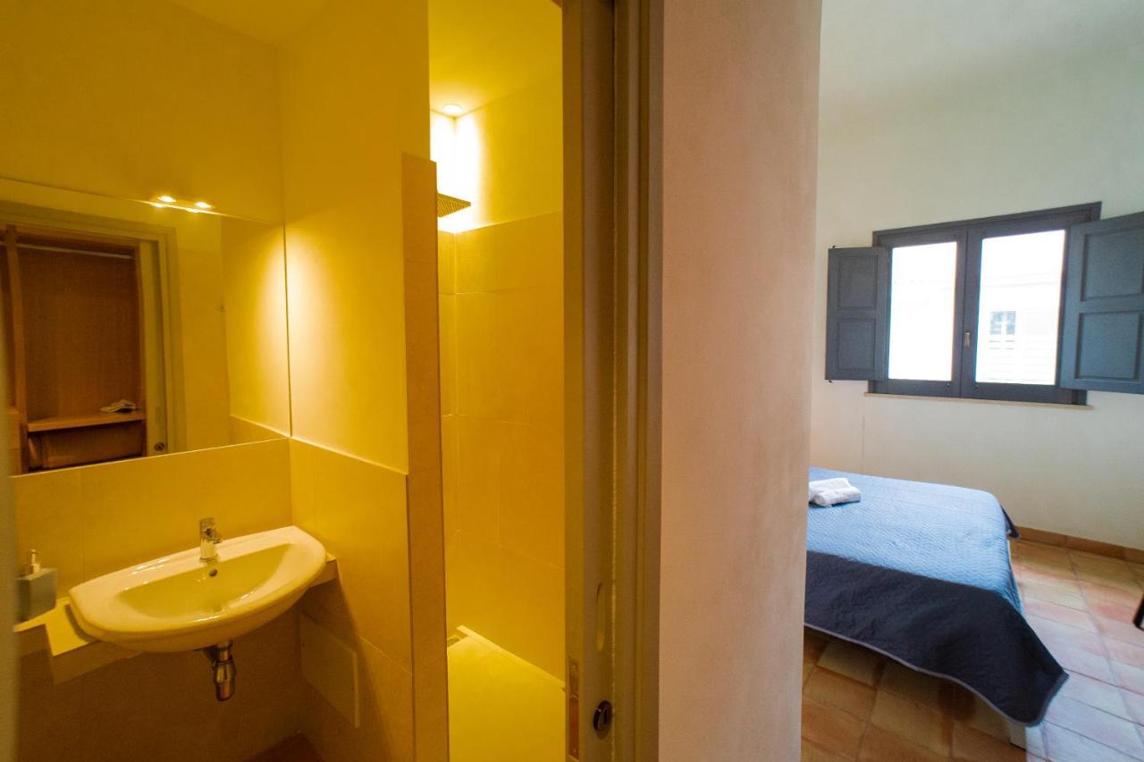 Bed and Breakfast Maharìa Bed&Wine Menfi Esterno foto